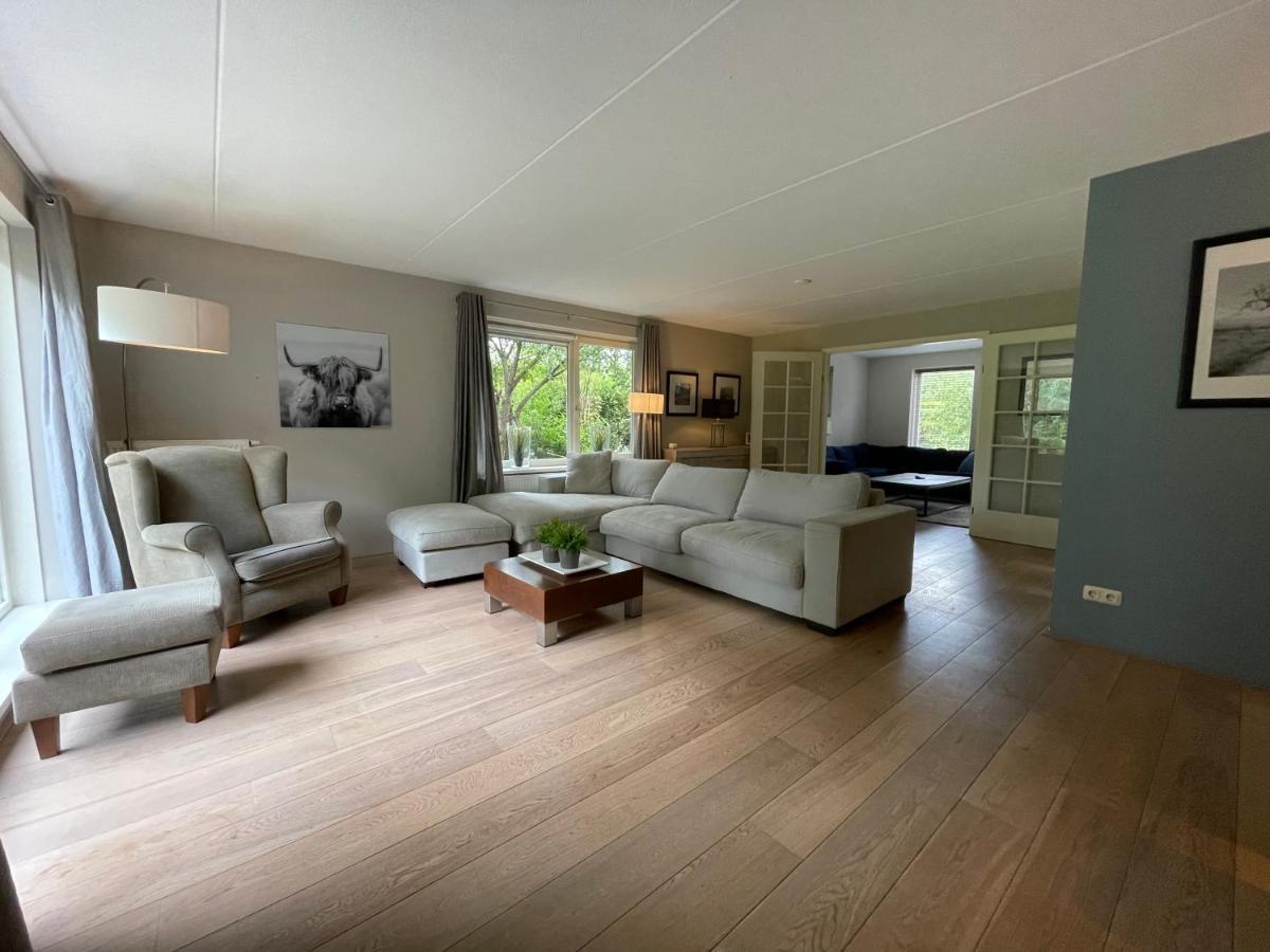 Villa Calma Rust Ruimte Luxe Inclusief Private Jacuzzi 泽沃德 外观 照片
