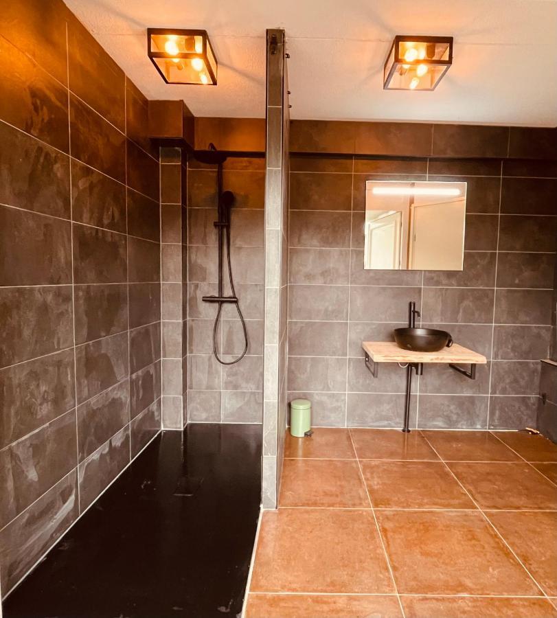 Villa Calma Rust Ruimte Luxe Inclusief Private Jacuzzi 泽沃德 外观 照片
